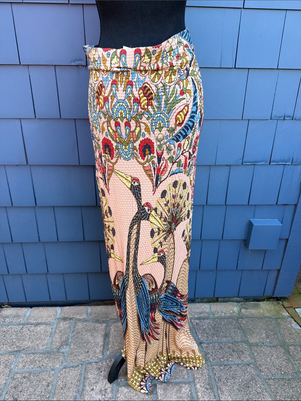 FARM Rio Peach Maxi Skirt with Blue, Red and Green Crane Print medium - Picture 5 of 9